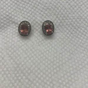 Beautiful pink Tourmaline middle stone diamonds 💎 around the pink stone